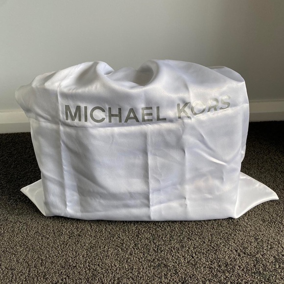 Michael Kors Sutton Handbag - Picture 5 of 6